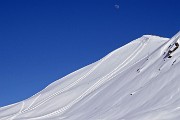 77 Spunta la luna dal monte...